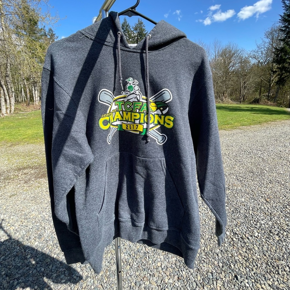 Sweatshirt/Hoodie